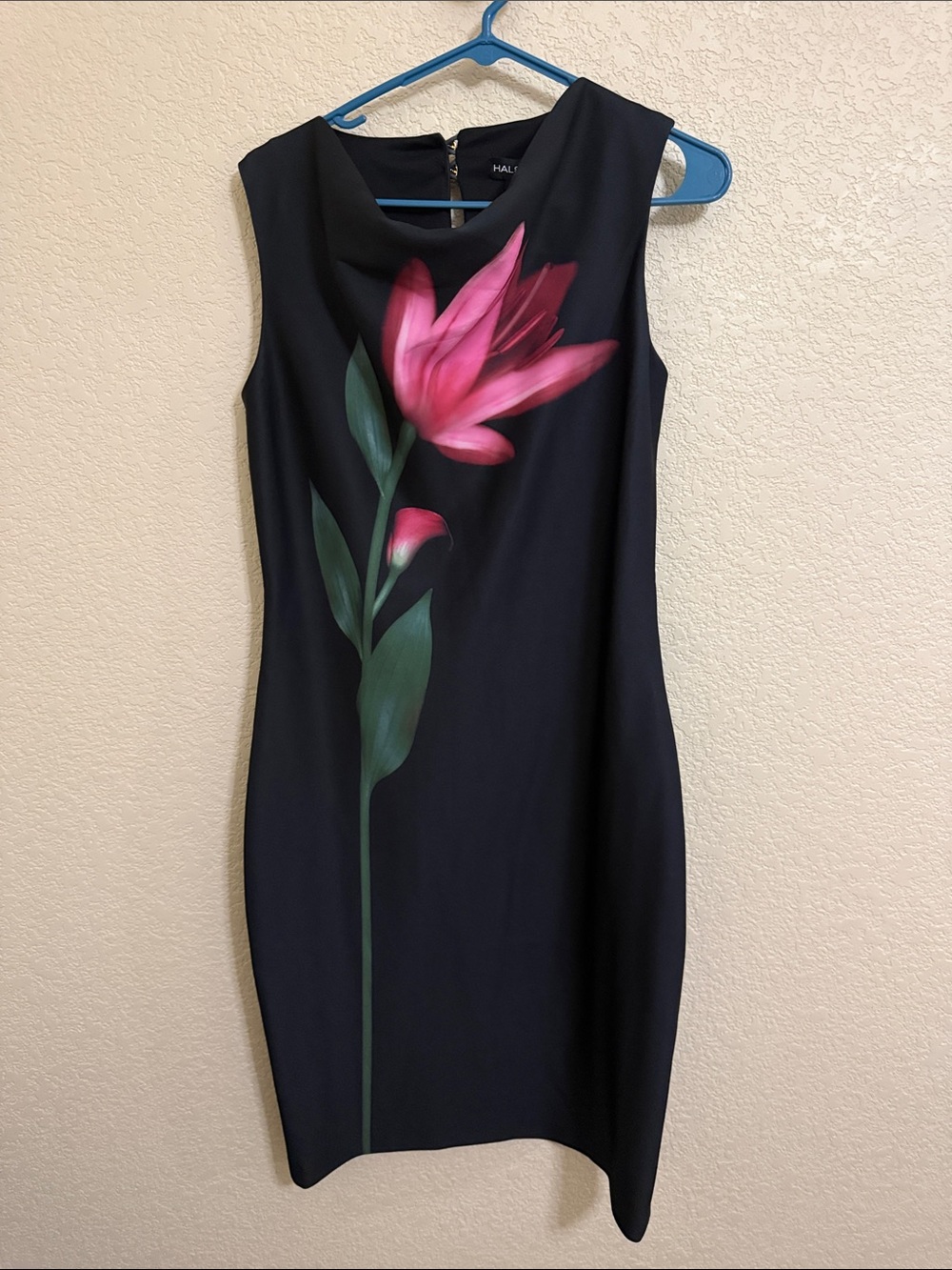 Halston Sleeveless Black Dress with Pink Floral Print size 8 NWT